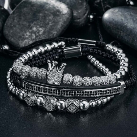 Hello Ice Hello Ice  3 Piece Bracelet Set + Roman Numeral Bangle - Picture 3 of 7